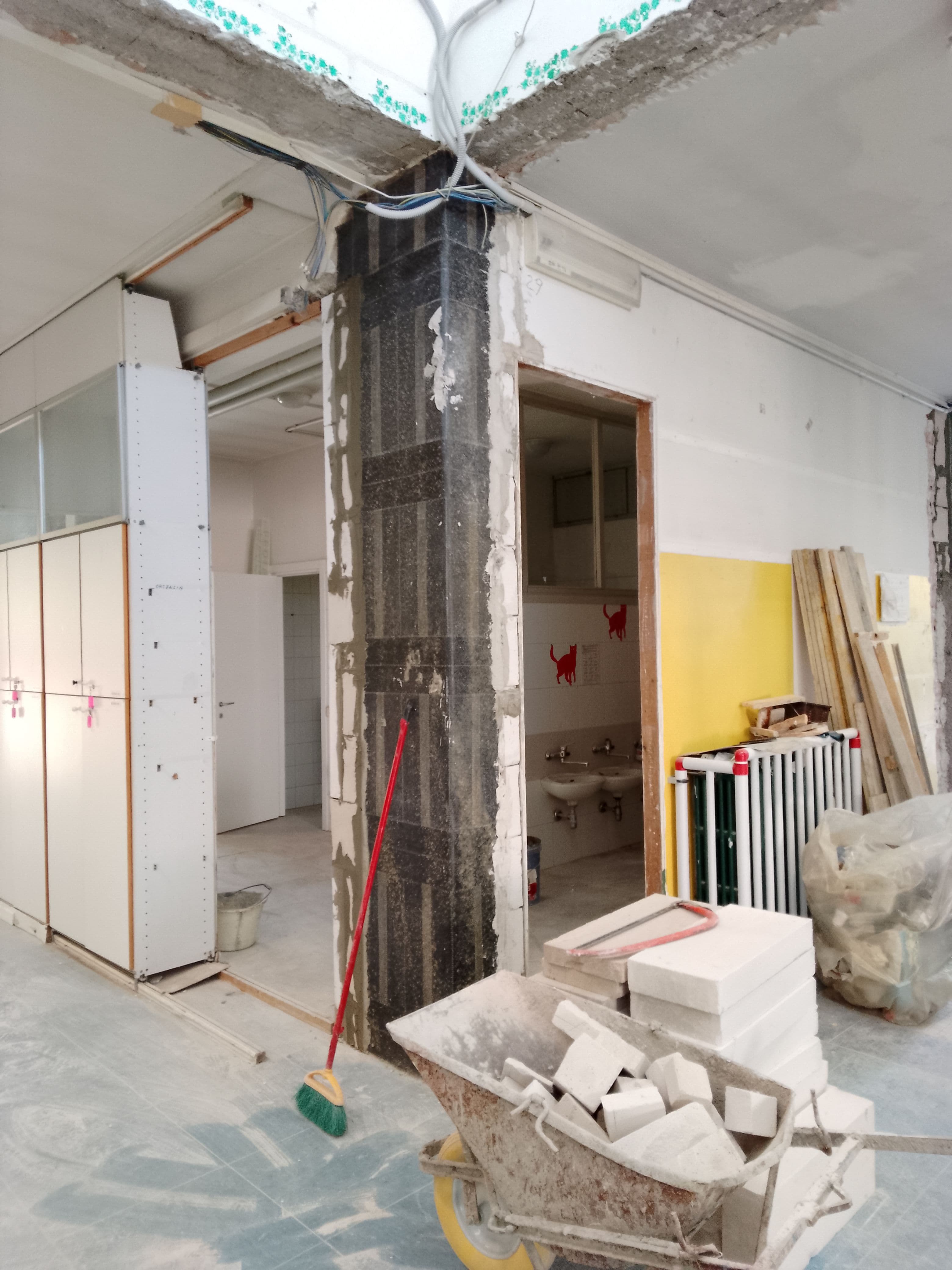 Ristrutturazione e adeguamento sismico polo scolastico