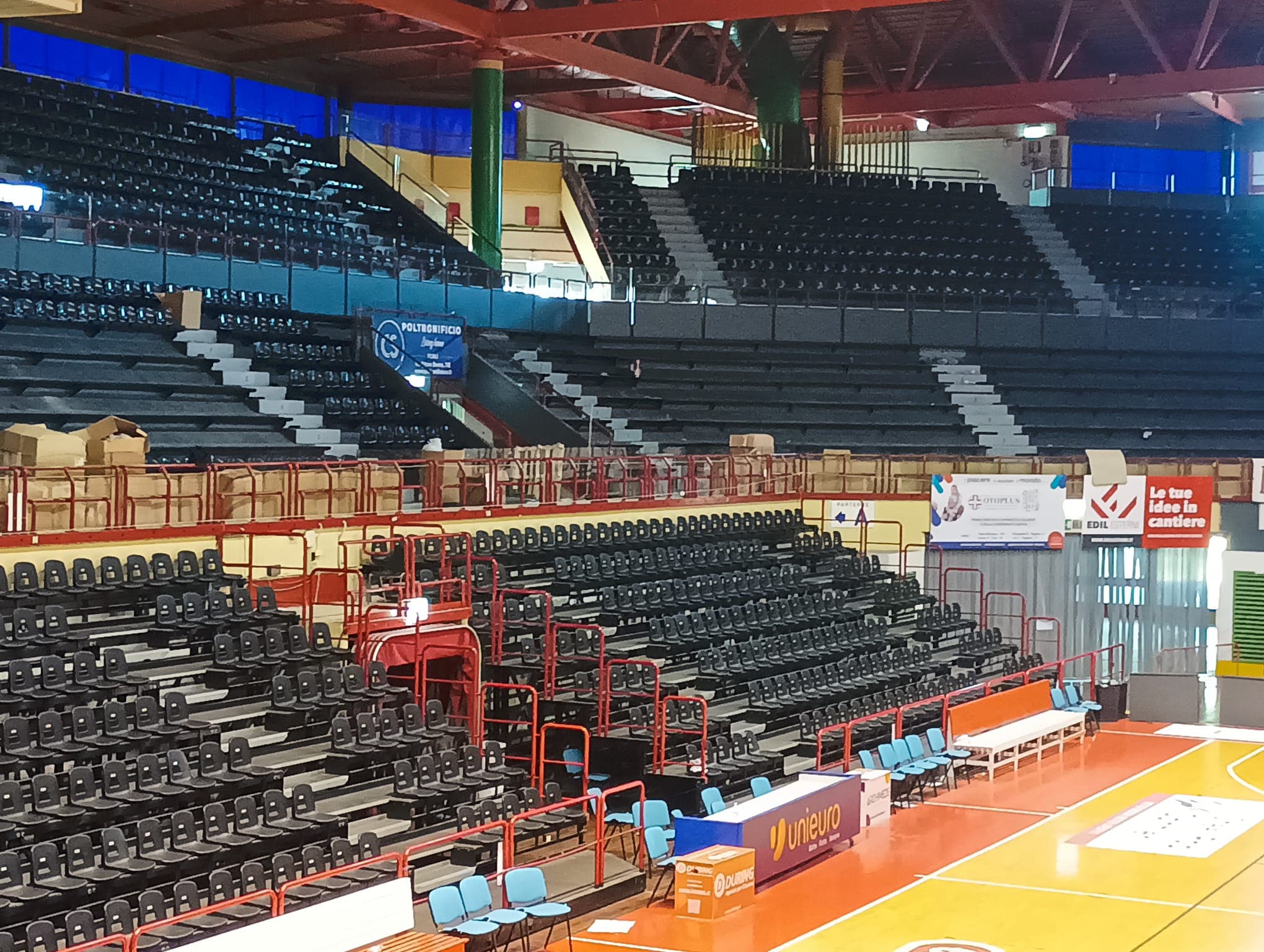 Ristrutturazione e ammodernamento del palazzetto dello sport di Forlì Palagalassi