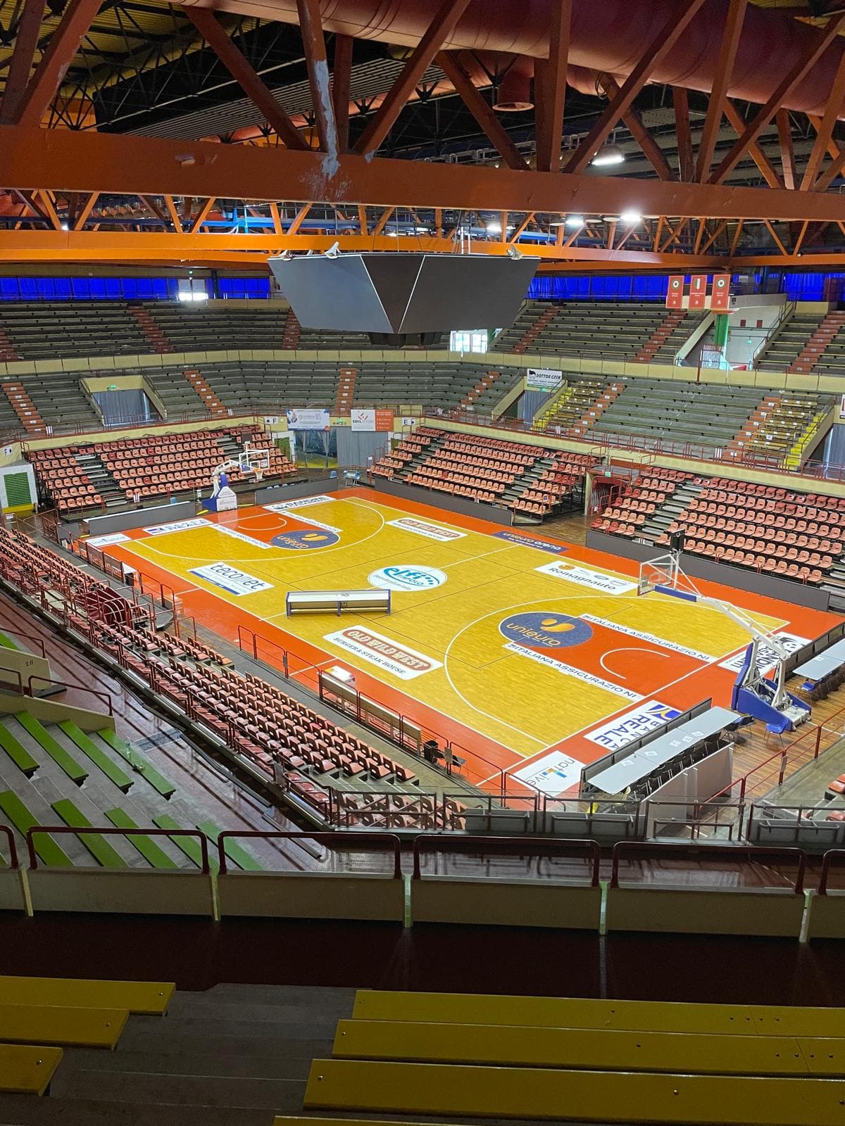 Ristrutturazione e ammodernamento del palazzetto dello sport di Forlì Palagalassi