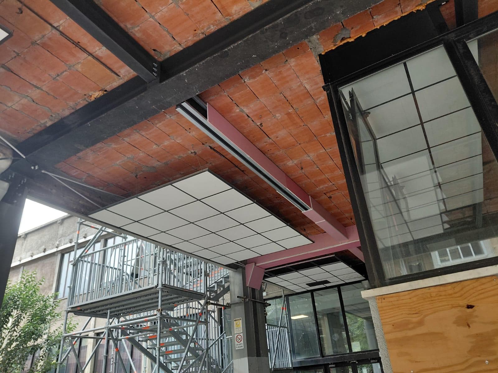 Manutenzione straordinaria sulle strutture edificio "Klee Barabino"