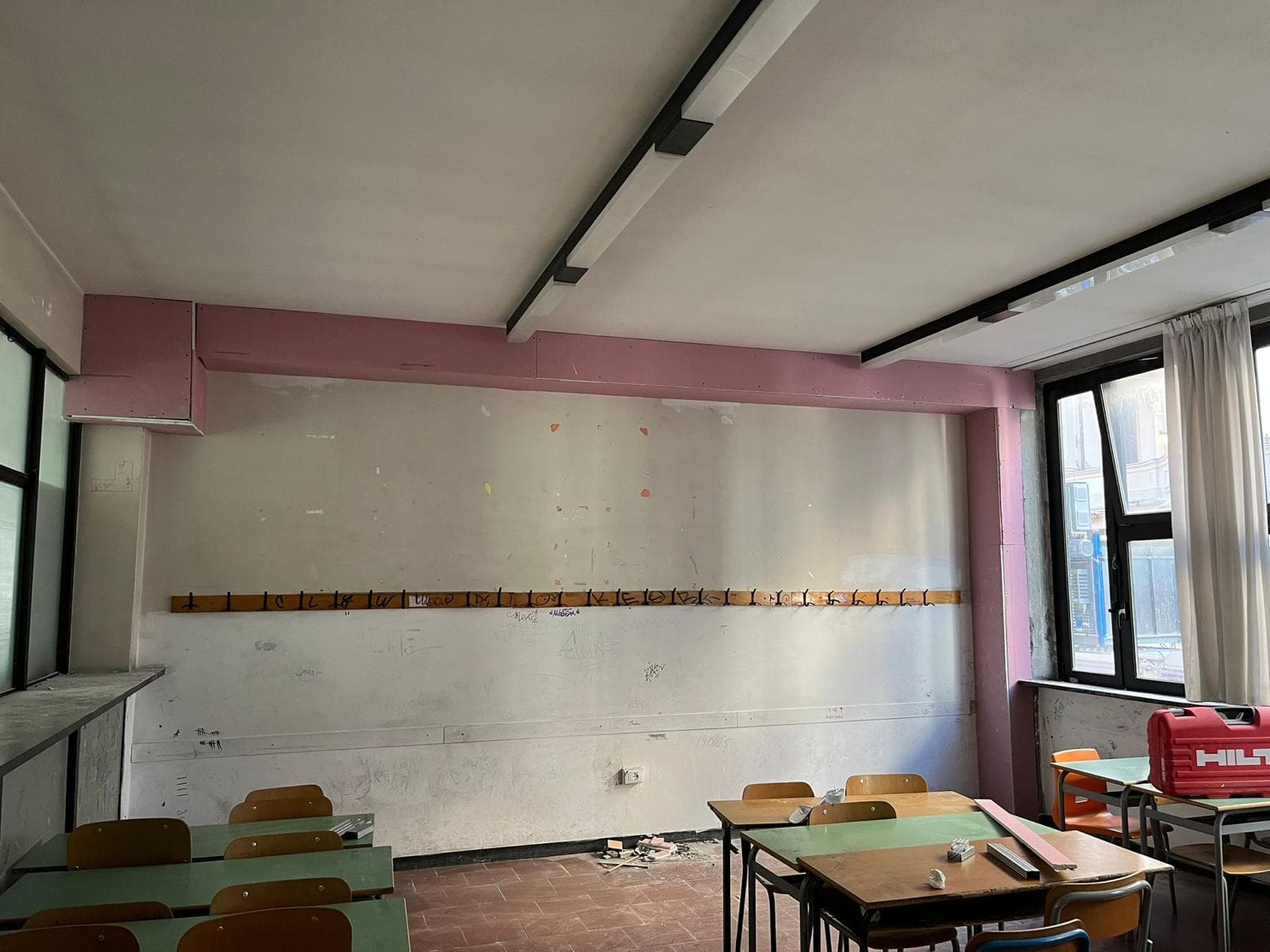 Manutenzione straordinaria sulle strutture edificio "Klee Barabino"