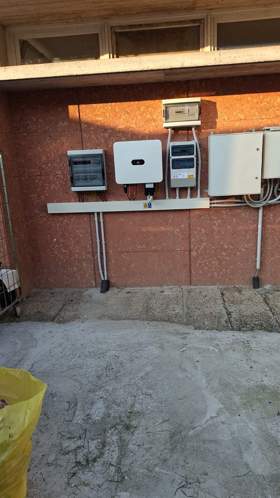 Ristrutturazione e adeguamento sismico polo scolastico