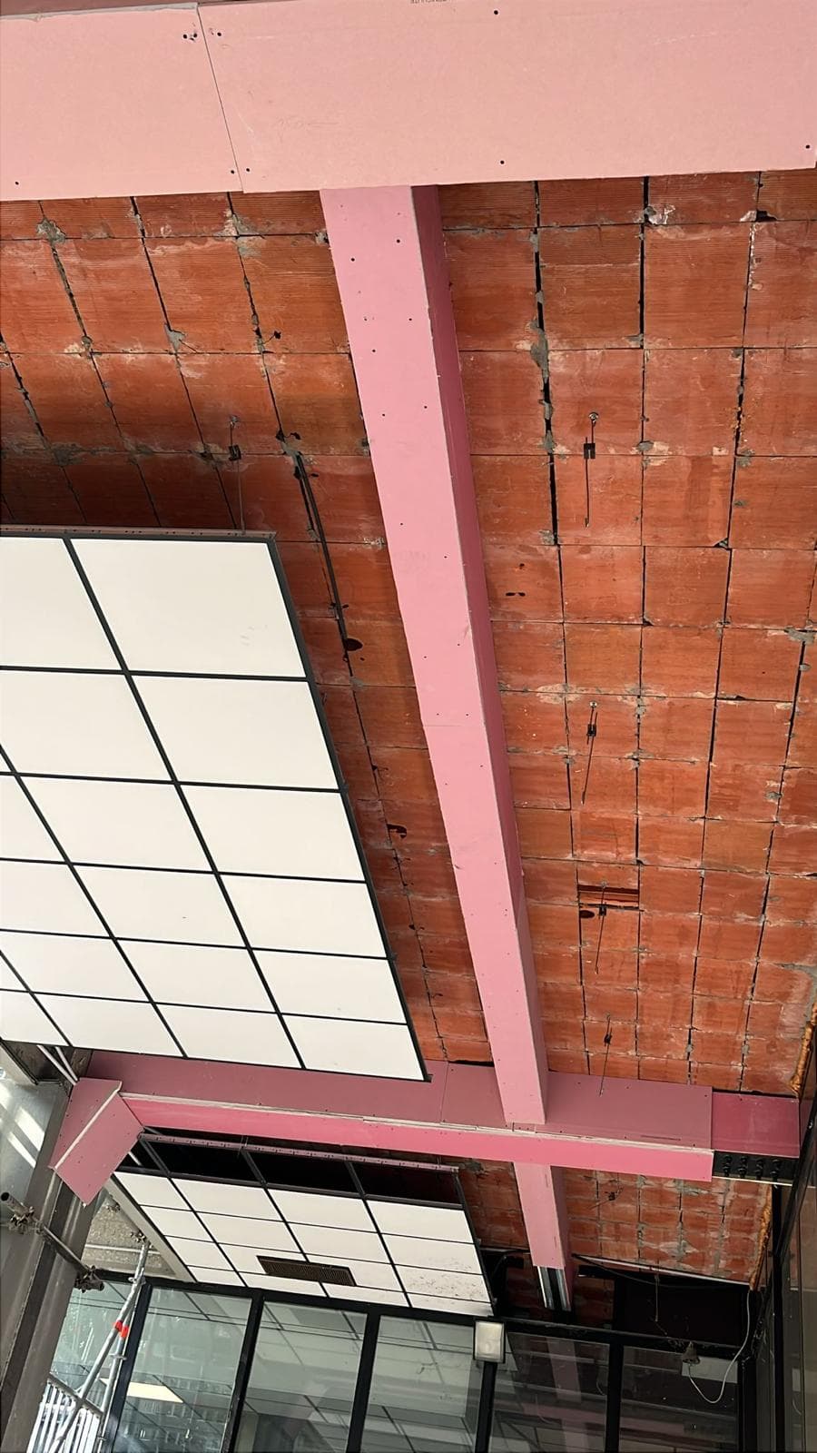 Manutenzione straordinaria sulle strutture edificio "Klee Barabino"