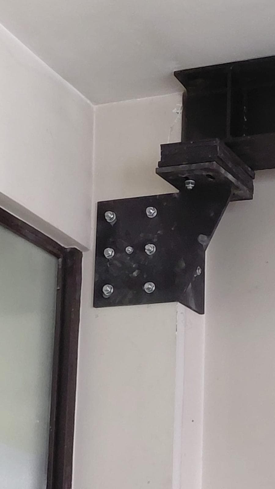 Manutenzione straordinaria sulle strutture edificio "Klee Barabino"