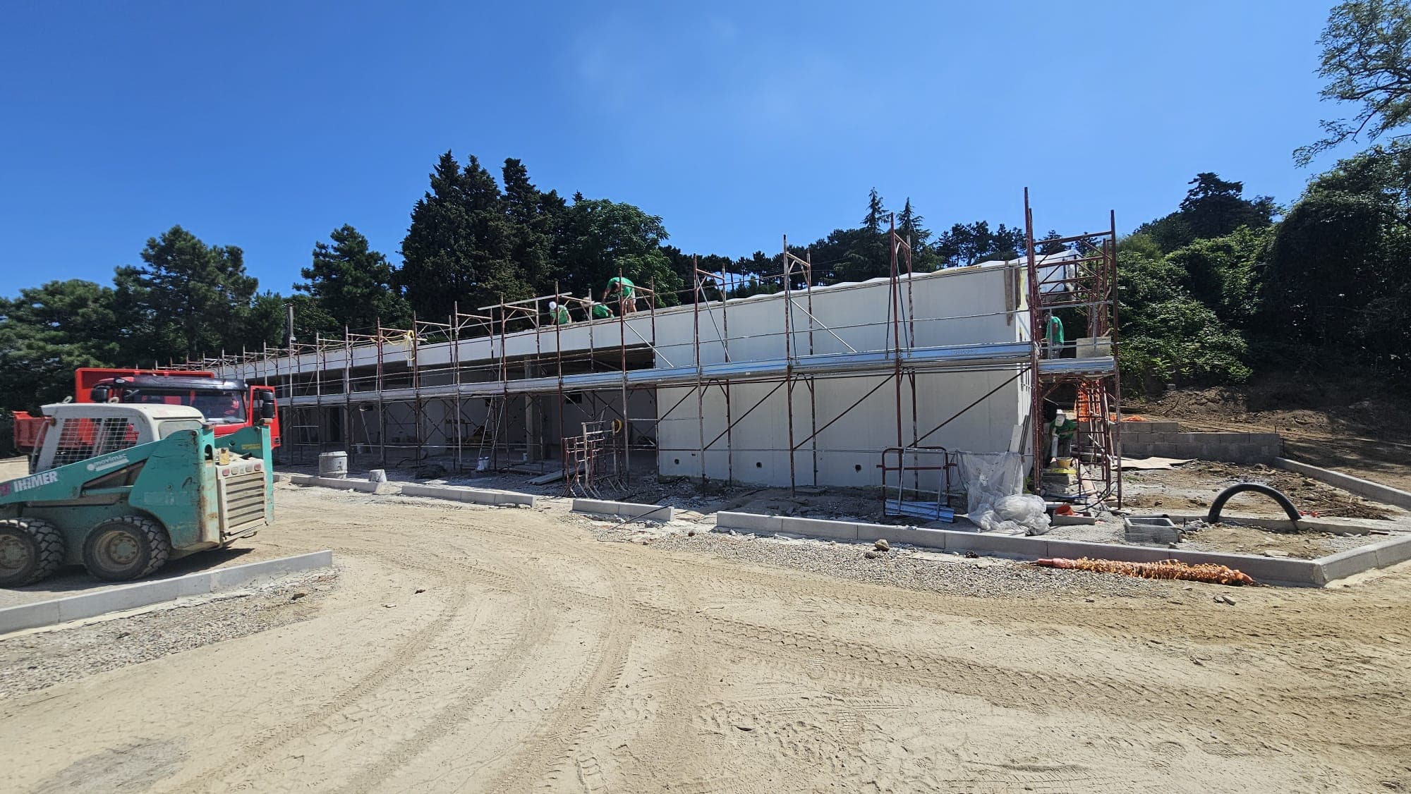 Interventi di riqualificazione dell'intera area del complesso eliportuale "Le Tore"